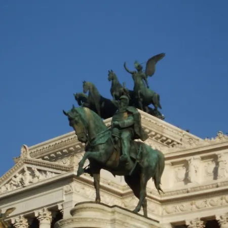 2 Be Colosseo روما